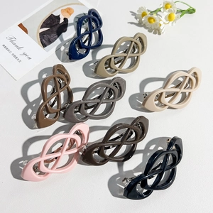Minimalist Geometric Hollow Celtic Knot Hair Clip ABS Spring Hairpin For Women Fashion Commute Elegant Hair Accessory Gift