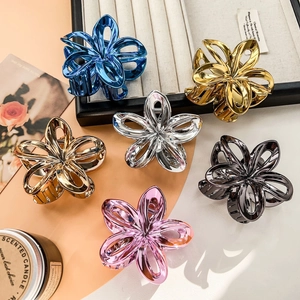 Fashion Plumeria Flower Hair Claw Clip Electroplated Hollow Out Shark Clip For Women Large Floral Hairpins Hair Accessories