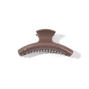 Pinza per capelli in silicone marrone con design ad arco lucido per acconciature quotidiane
