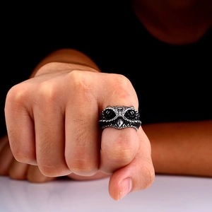 Vintage-Gothic-Herrenring aus Edelstahl mit Eule und verstellbarem offenem Banddesign