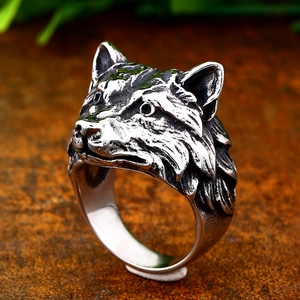 Bague tête de loup vintage en acier inoxydable avec gravure de style punk et viking