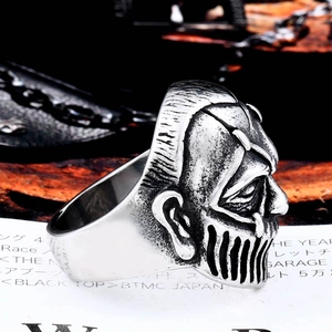 Retro punk roestvrijstalen ring met schedelmasker en vintage zilveren afwerking