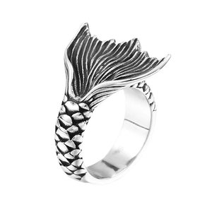 Vintage stainless steel fish tail ring with detailed scales and mermaid fin textures