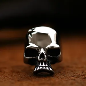 Anillo de Calavera de Acero Inoxidable Vintage Hombre Punk Gótico Vikingo Biker Band Finger Ring Plateado Joyería Metal