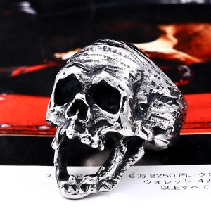 Gothic skull ring for men in vintage stainless steel with detailed carvings