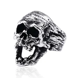Men's Retro Punk Skull Ring Stainless Steel Gothic Rock Style Chunky Biker Ring Personalized Vintage Jewelry Accessory For Men