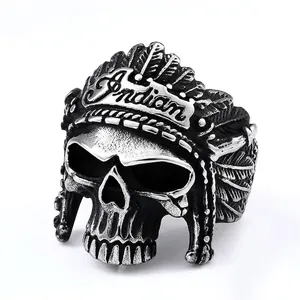 Anello Teschio Indiano in Acciaio Inossidabile Vintage per Uomo Retro Punk Rock Biker Capo Piuma Ossidato Argento Gioielli