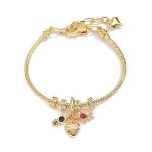 Bracelet chaîne serpent plaqué or 18 carats avec breloques en cristal et pendentif cœur