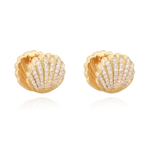 Elegant 18K gold-plated shell-shaped hoop earrings with sparkling cubic zirconia inlay