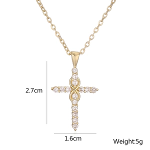 Collier croix infini classique plaqué or 18 carats avec pierres de zircone cubique