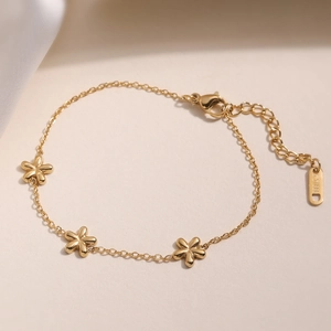 Fashion Stainless Steel 18K Gold Plated Flower Bracelet For Women Simple Vintage Five Petal Flower Chain Bracelet Jewelry