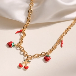 Collier Pendentif Fruit en Acier Inoxydable Plaqué Or 18K pour Femme Charmes Cerise Fraise Piment en Émail Chaîne Épaisse Bijoux