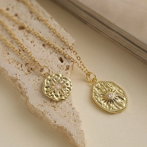 Vintage 18K Gold Plated Copper Pendant Necklace For Women Minimalist Hammered Geometric Zirconia Sunburst Star Pendant Necklace