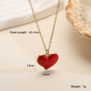Detailed view of 18K gold plated heart necklace with 45+5cm chain length specs