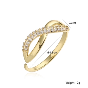 Bague géométrique croisée plaquée or avec zircons brillants pour femme