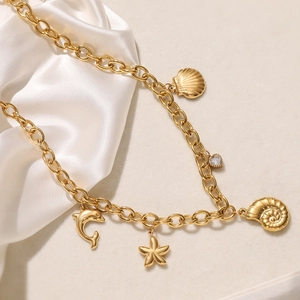 18K gold plated stainless steel chunky chain bracelet with sea shell and dolphin charms