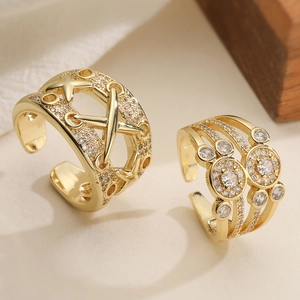 Bague Ouverte de Luxe en Cuivre avec Zirconia pour Femme Plaqué Or 18K Minimaliste Géométrique Réglable Bijoux de Mode