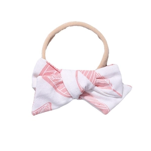 Fascia per neonati in nylon con fiocco in cotone bianco e motivi di foglie rosa elastica
