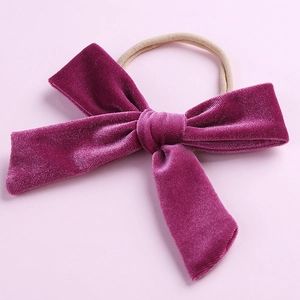 Nœud de cheveux en velours bordeaux de 5 pouces sur bandeau en nylon pour bébés et filles