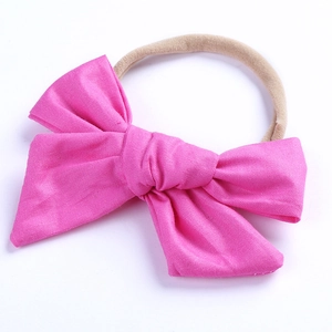 Bandeau bébé fait main avec nœud en coton rose et bande élastique en nylon doux
