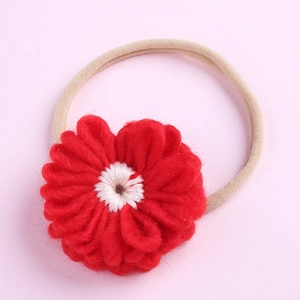 Bandeau bébé fait main avec fleur rouge au crochet et ruban en nylon doux pour filles