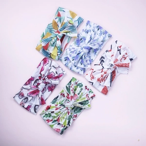 Détails lot de 5 bandeaux bébé bohème avec imprimés fleuris et fruits colorés