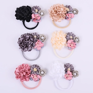 Élastiques à Cheveux Fleurs en Satin Faits à la Main pour Nourrissons Enfants Bandeaux Élastiques Floraux 3D Élégants Avec Fausse Künstliche Perle Accessoires de Cheveux Princesse
