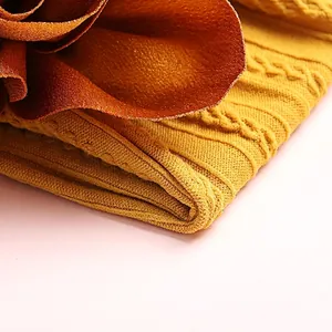 Bandeau bébé en nylon souple avec maille torsadée et grandes fleurs en soie élégantes