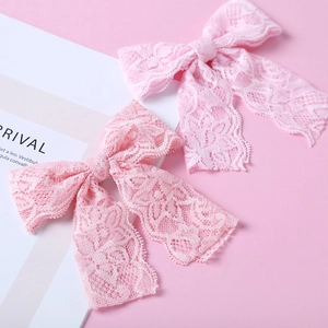 Lot de deux bandeaux en dentelle rose avec nœuds papillon pour bébés filles et fêtes