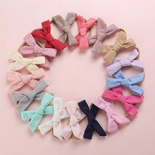 Vue à plat de bandeaux à nœud en coton doux pour bébés, lot de 18 couleurs Morandi