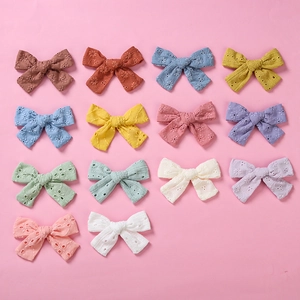 Ensemble de 14 barrettes nœuds en coton avec broderie anglaise colorée pour fille
