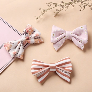 Lot de barrettes à nœuds en tissu floral et rayé pour bébés en trois motifs variés