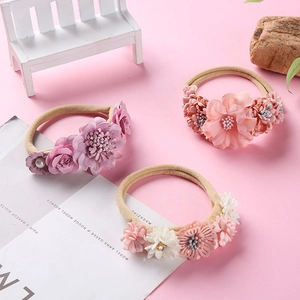 Lot de 3 bandeaux bébé avec fleurs, perles et strass sur bandes en nylon souple