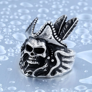 Bague tête de mort pirate vintage pour homme en acier titane avec finition argentée rétro