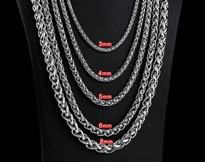 Catene a maglia grano in acciaio lucido, mostrate in larghezze da 3mm a 8mm