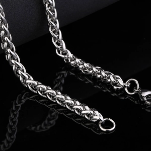 Collana a catena a spiga in acciaio inossidabile argento lucido con chiusura a moschettone