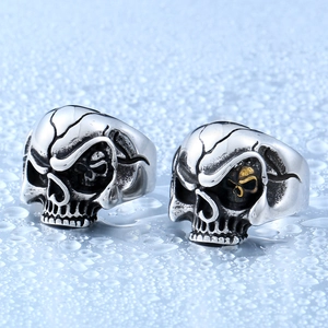 Vintage Punk Totenkopf Ringe in Silberlegierung mit gotischem Distressed Finish und Gold
