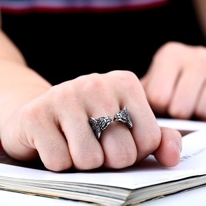 Men's retro snake-shaped open ring in vintage steel finish with red gemstone eyes
