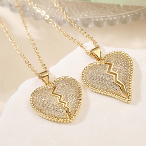 Collier Pendentif Cœur Cuivre Plaqué Or Zirconia Cœur Brisé Design Éclair Chaîne Clavicule Pour Femmes Bijoux Cadeau