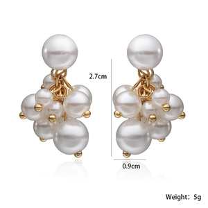 Detailed view of grape cluster pearl earrings with dimensions 2.7cm height and 5g weight