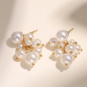 French Vintage Elegant Stainless Steel Artificial Pearl Cluster Earrings For Women Light Luxury Grape Shape Gold Dangle Ear Jewelry