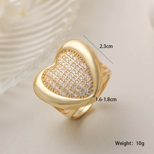 Detailed view of 18K gold plated heart ring showing dimensions 2.3cm and weight 10g