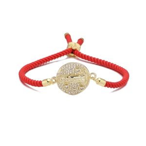 Pulsera de cuerda roja con medallón de la Virgen María chapada en oro de 18 quilates
