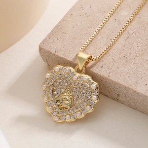 Elegante 18K vergoldete Herz-Halskette mit Perlen und Zirkonia im Vintage-Stil