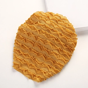 Hellgelber plissierter Baby Turban Hut mit flexibler Wellentextur für Neugeborene