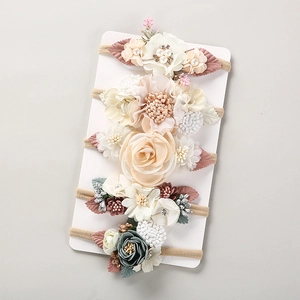 5er-Pack böhmische Blumen Baby Nylon Stirnbänder in verschiedenen Morandi Farben auf Karte