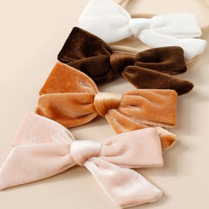 Lot de 4 bandeaux en velours doux avec nœuds pour bébés en blanc, marron et rose