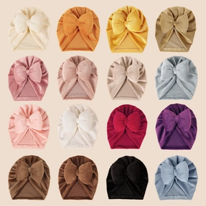 Bonnet Turban pour Bébé Avec Grand Nœud Tricot Côtelé Bandeau de Tête Souple en Velours Côtelé pour Nouveau-né