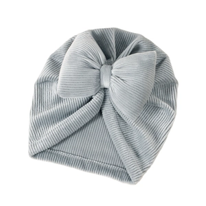 Bonnet turban pour bébé en velours côtelé avec grand nœud, bleu-gris, texture côtelée