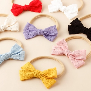Achtteiliges Baby-Stirnband-Set mit Spitzenblumen und elastischen Nylonbändern in bunten Farben
